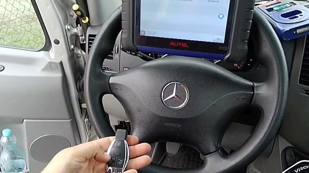 Mercedes Sprinter 906 key programming  Autel