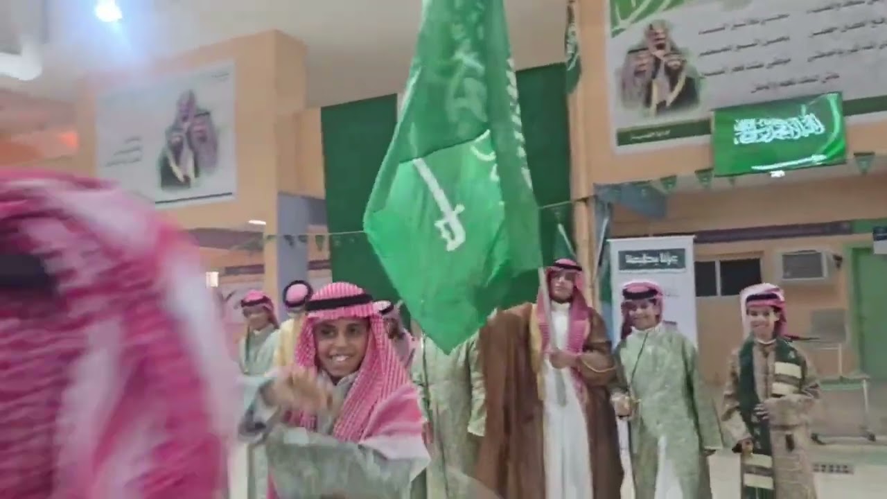 العرضة السعودية بمناسبة اليوم الوطني 95  عزنا بطبعنا