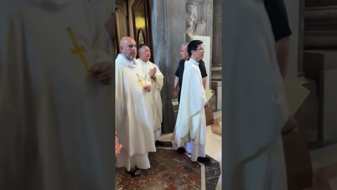 Cardinal Tagle processes for Holy Mass with Bishops and priests at St Peter&rsquo;s basilica