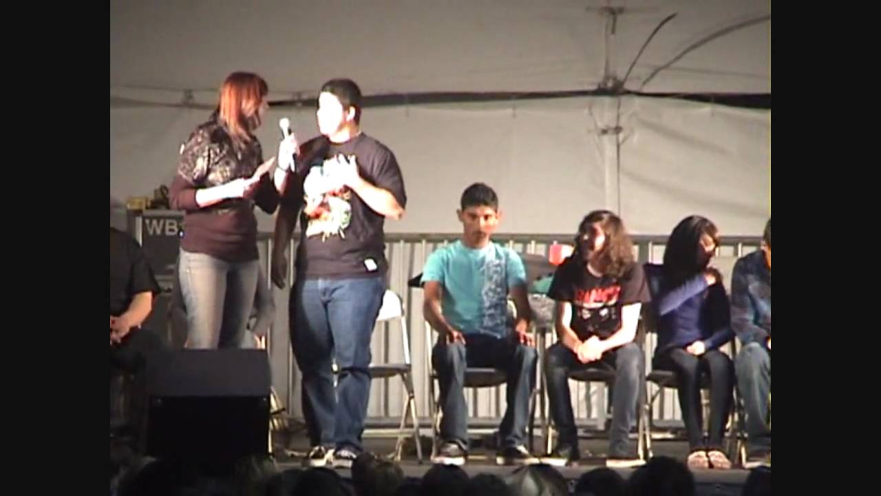 Suzy Haner Hypnotist show, Coachella Valley Date Festival Part2-4t3-4