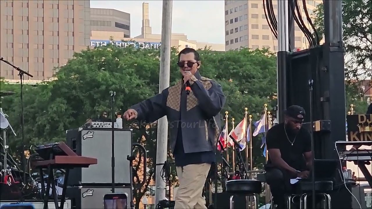 El DeBarge performs the DeBarge classic 