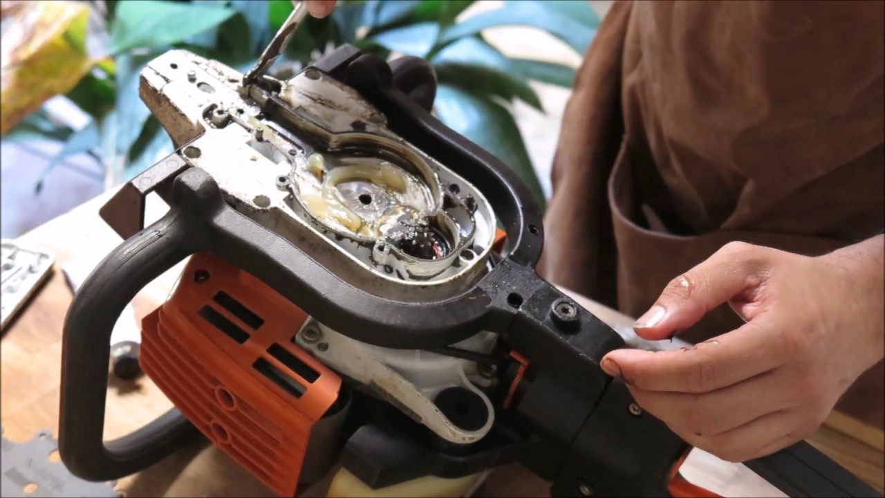 Cambio membrana estanca recortasetos STIHL hs 80 del año 2000