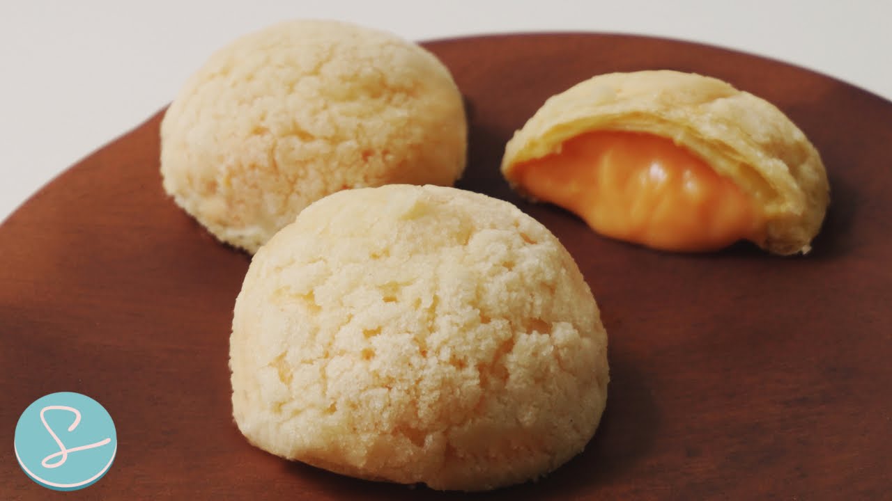SALTED EGG YOLK CHOUX AU CRAQUELIN - Sumopocky