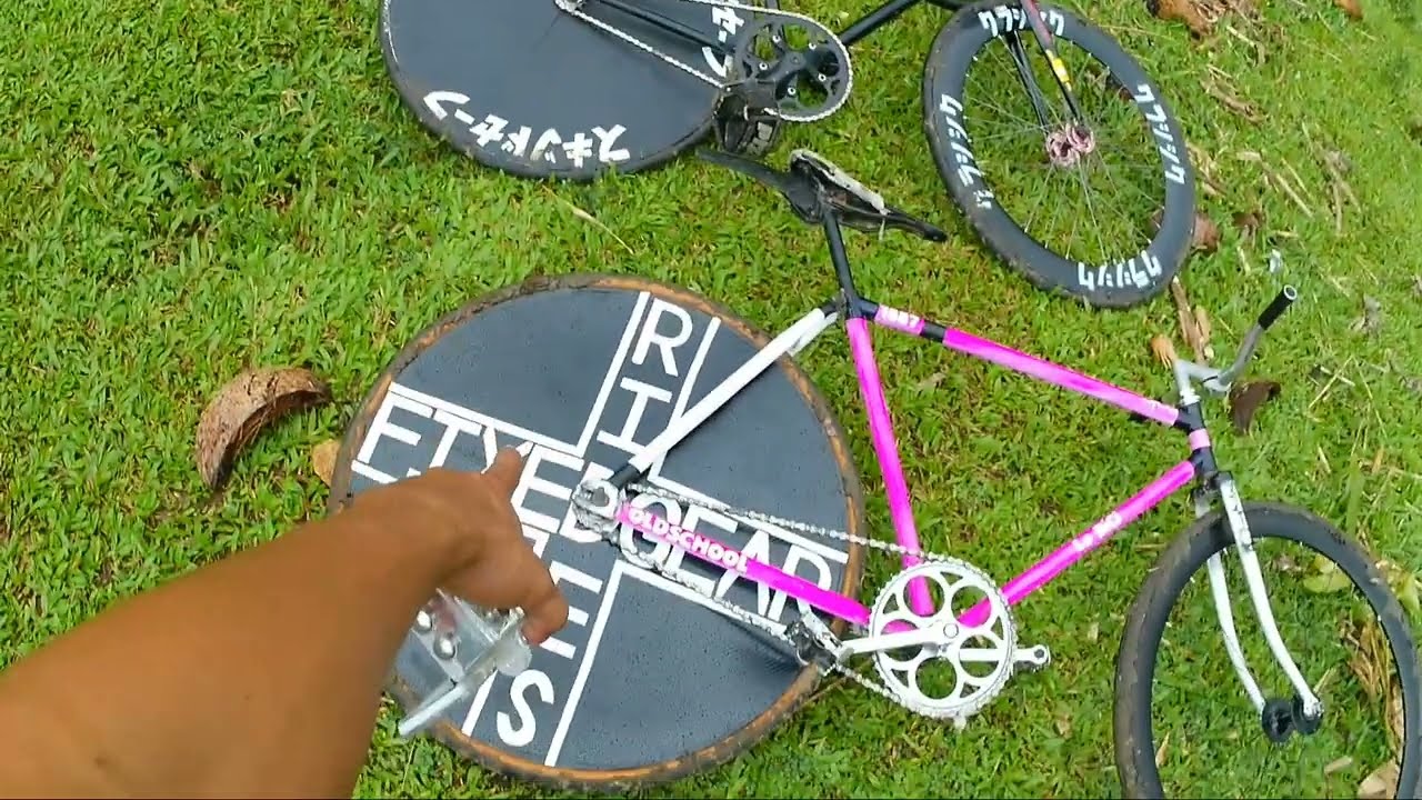 D.I.Y WHEELCOVER USING FOLDER & CARBON STICKER
