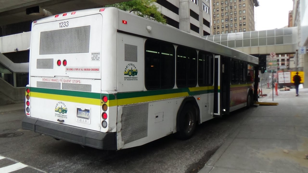 DDOT 2012 Gillig Advantage #1233