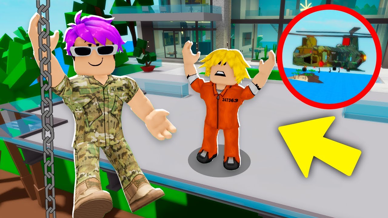 I RESCUED MY FRIEND with THE NEW HELICOPTER! (Brookhaven)