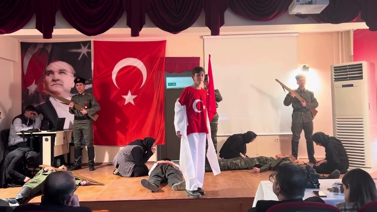PAZARCIK ANADOLU LİSESİ İSTİKLAL MARŞI GÜZEL OKUMA YARIŞMASINDAN