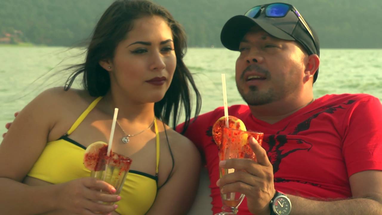 Distintos de Tierra Caliente - Salud Por Las Que Mean [Video Oficial]