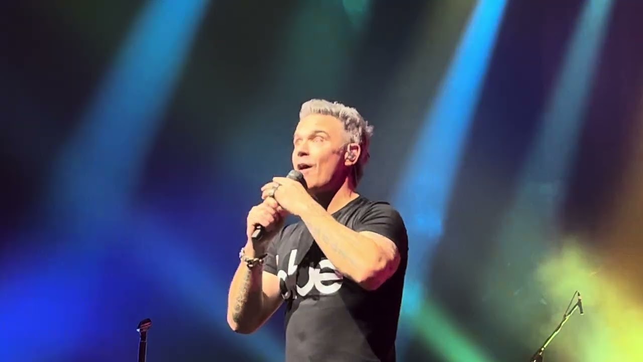 Robbie Williams - Morrissey (live at O2 Academy Brixton, London 08.02.2026)