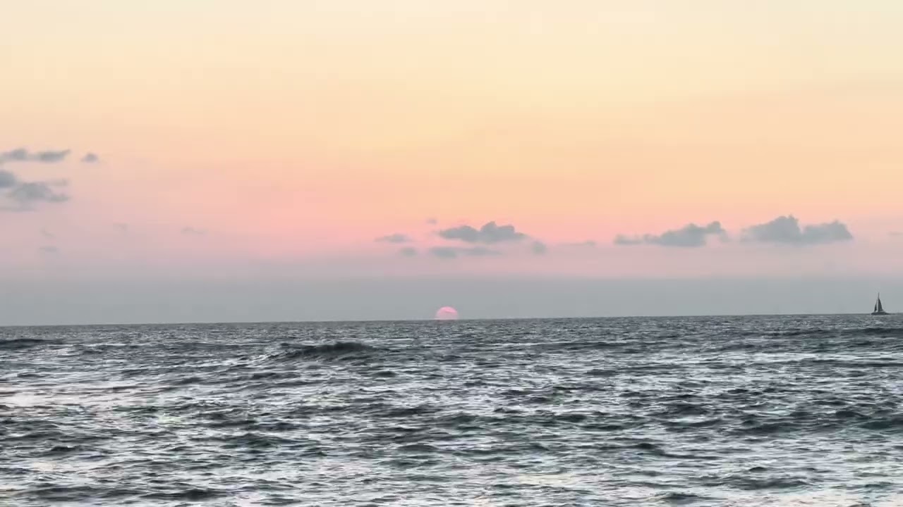 Big Island Hawaii sunsets at Waikoloa Beach 