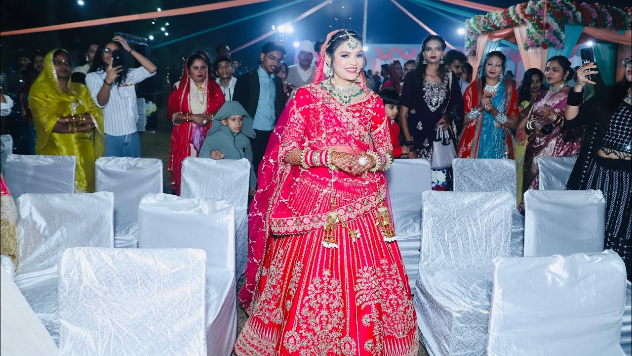 A love story written in the stars🫶#trending #viralvideo #couple #dance #bollywood #tseries #wedding 
