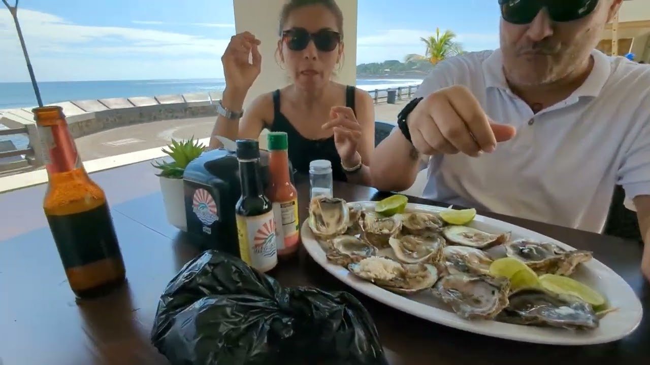 Malecon Lunch - La Libertad - El Salvador - Seafood Oysters by the Beach