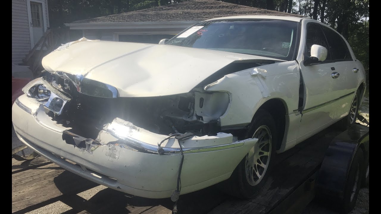 2002 Lincoln Towncar front hit with air bag deployment time lapse repair
