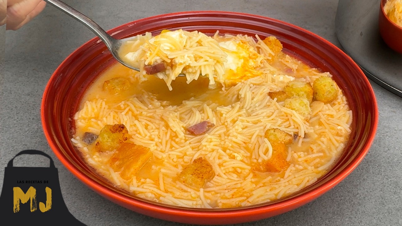 Sopa de ajo con fideos