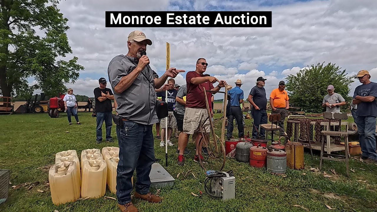 Picking Barn Finds at an Indiana Country Auction -  Monroe Estate 05-25-24