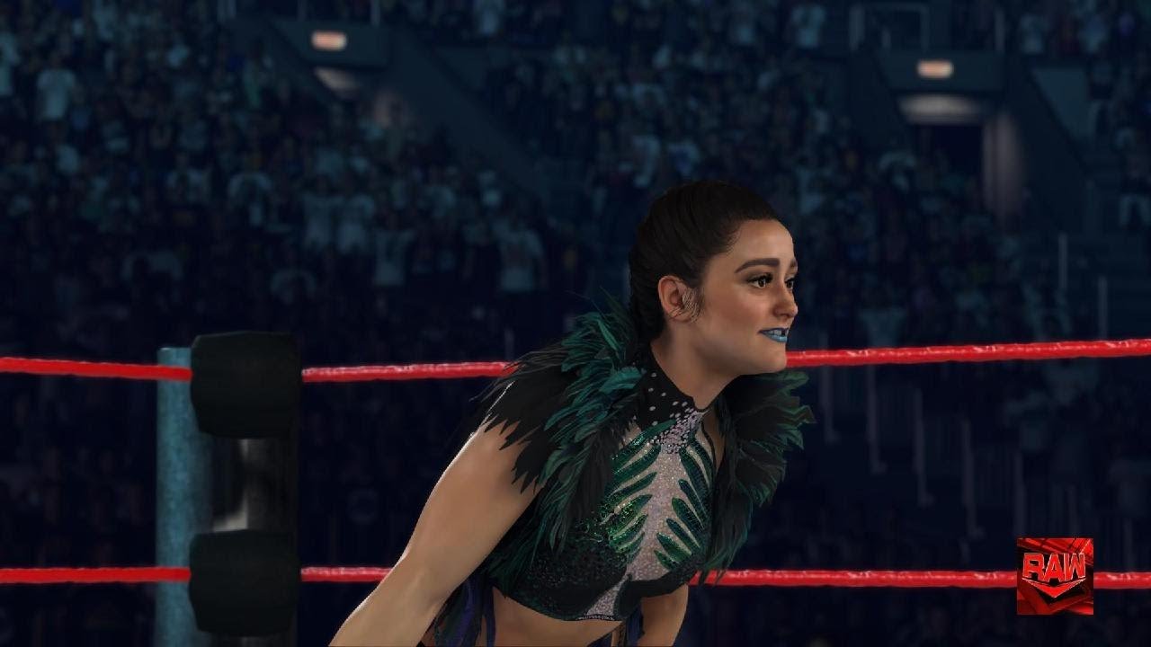 Fatal 4 way divas title match