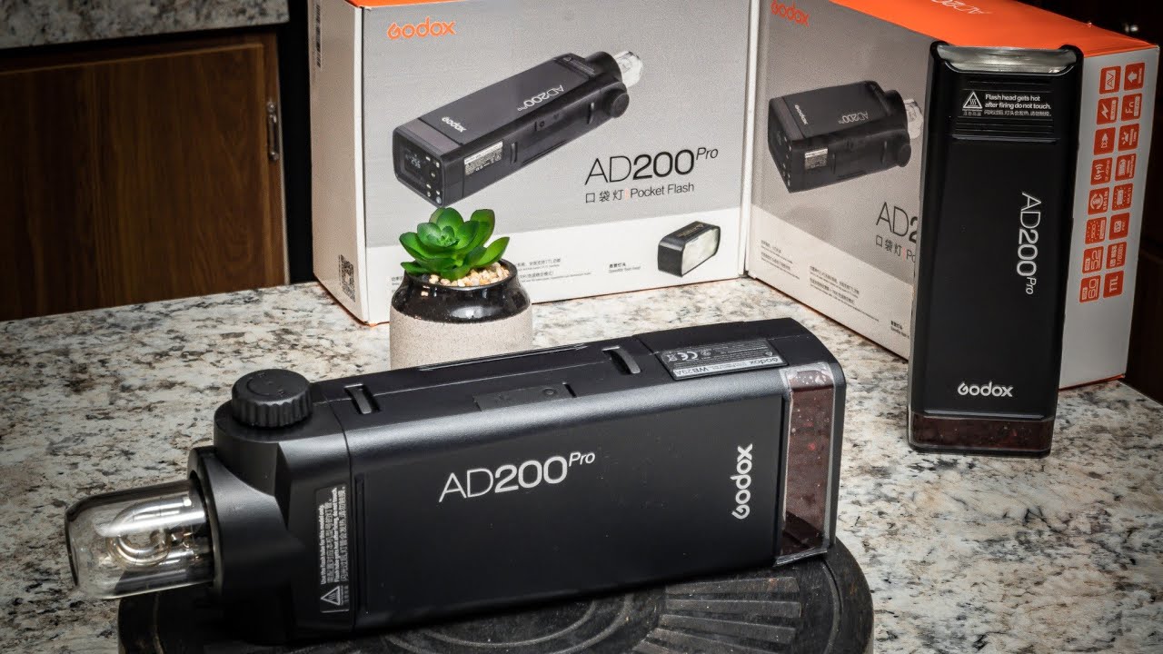 GODOX AD200 Pro unboxing