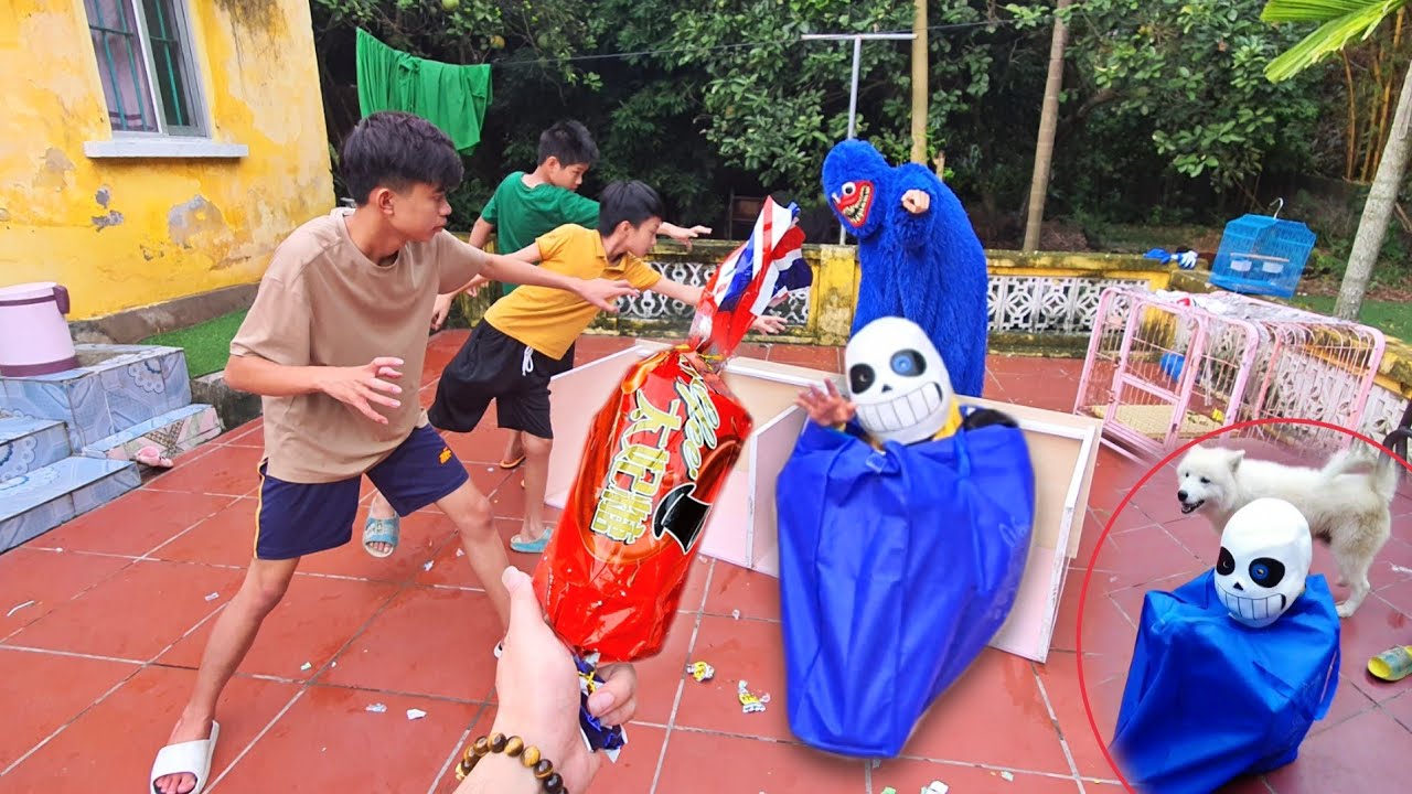 Hùng Panda Thử Ăn Kẹo Socola Siêu To 6 Sao Solo Kẻ Giả Dạng Huggy Bắt Nhốt Sans Vào Túi Khổng Lồ