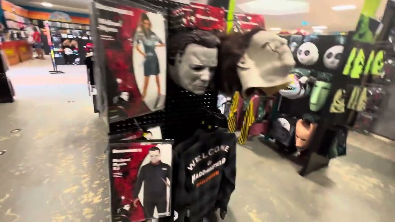 Spirit Halloween full walkthrough 2024
