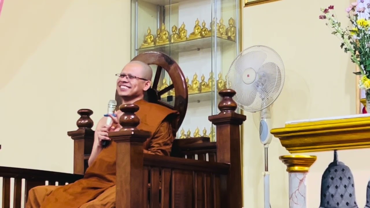 “5 Keberhasilan Hidup Menurut Dhamma | Ceramah Bhante Atthadhiro Thera”