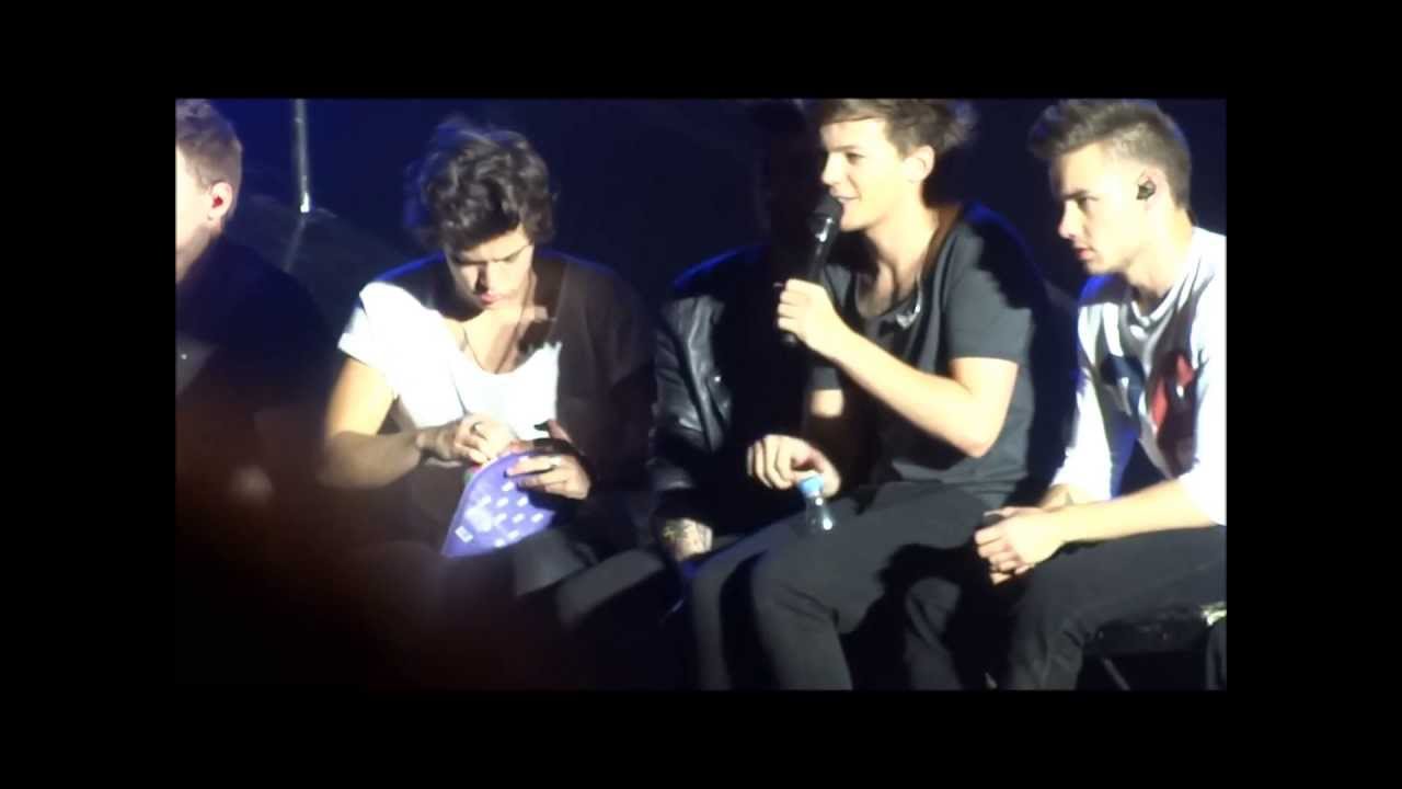 One Direction - WHAT MAKES YOU BEAUTIFUL - TMH tour @ Munich, Germany 17/5/13
