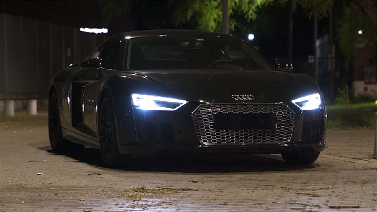 AUDI R8 V10+ FT STREETS OF BUENOS AIRES