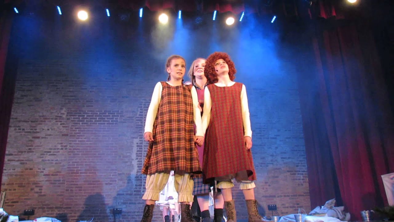 Annie Jr 2 : Hard Knock Life - Sarah Green