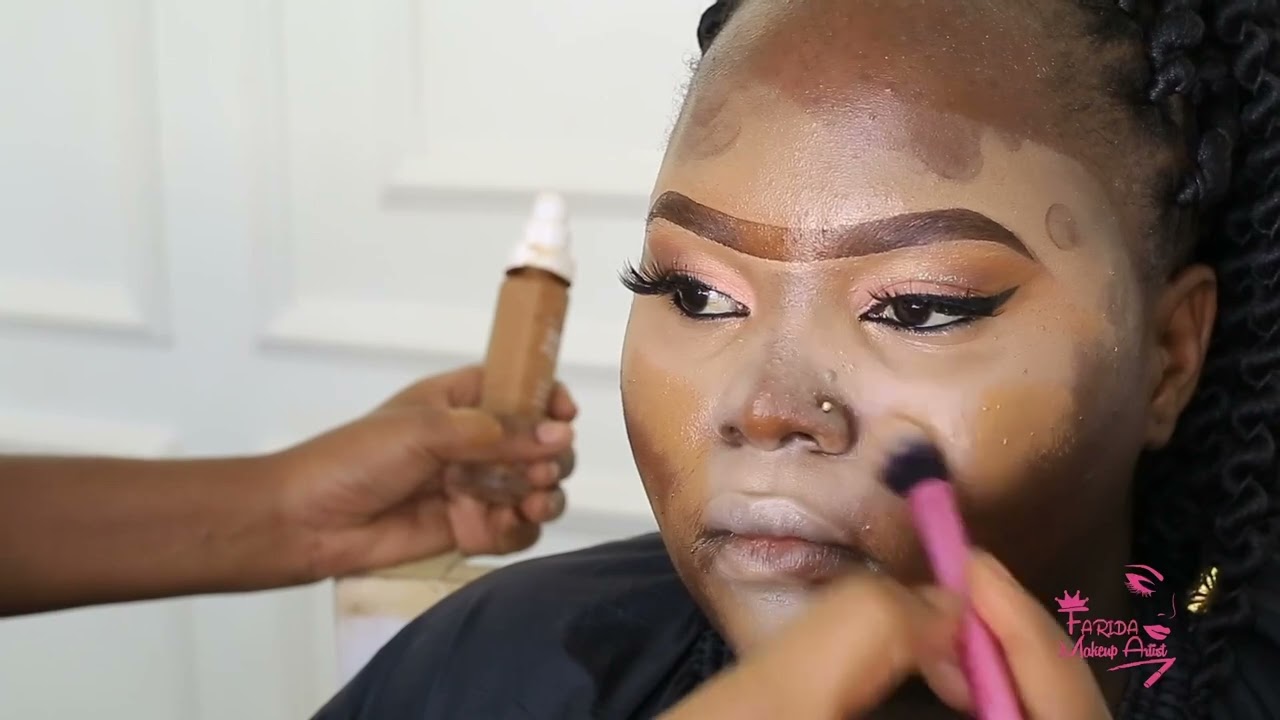 Jifunze Makeup ya Mtu Mweusi Hatua kwa Hatua
