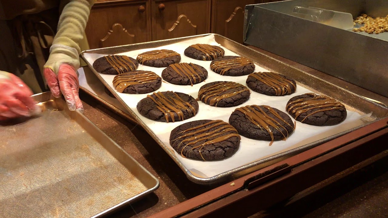 Epcot's German Pavilion - Karamell Kuche Candy Shop