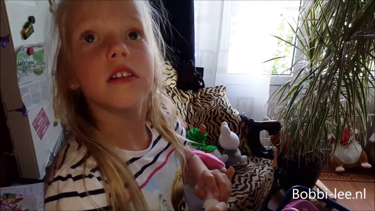Les geven aan de HAMSTERS van Albert heijn. De HAMSTER leerlingen zijn rustig. #685