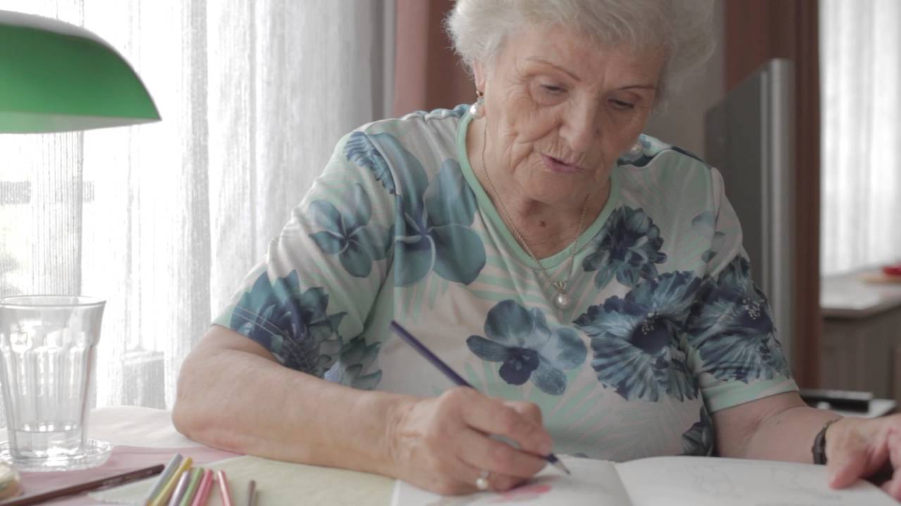 Die Kritzel-Fibel. Das Mal-, Spiele-, Lese- und Kritzelbuch für Senioren mit Demenz. Empfehlenswert!