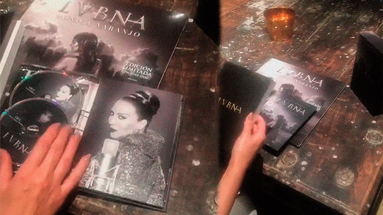 Mónica Naranjo hace un unboxing de las reediciones de 'Lubna'
