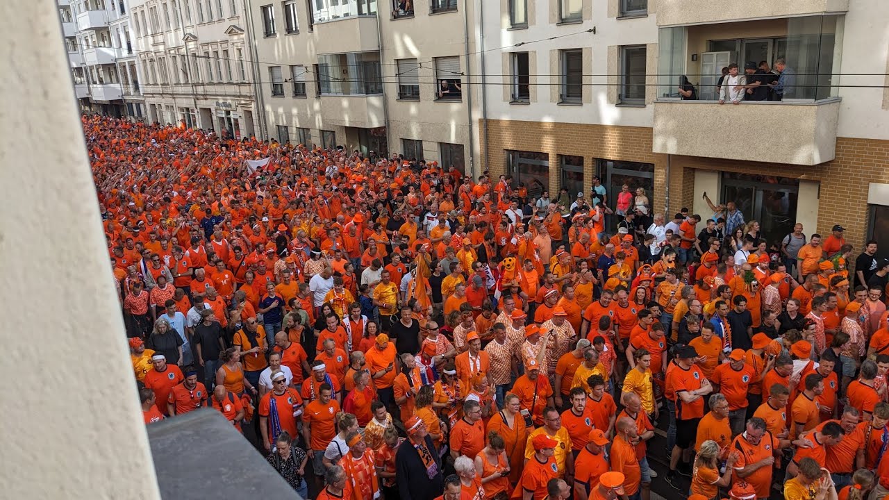 Holland crowd 🇳🇱 for France vs Holland football match. Watch till end !!