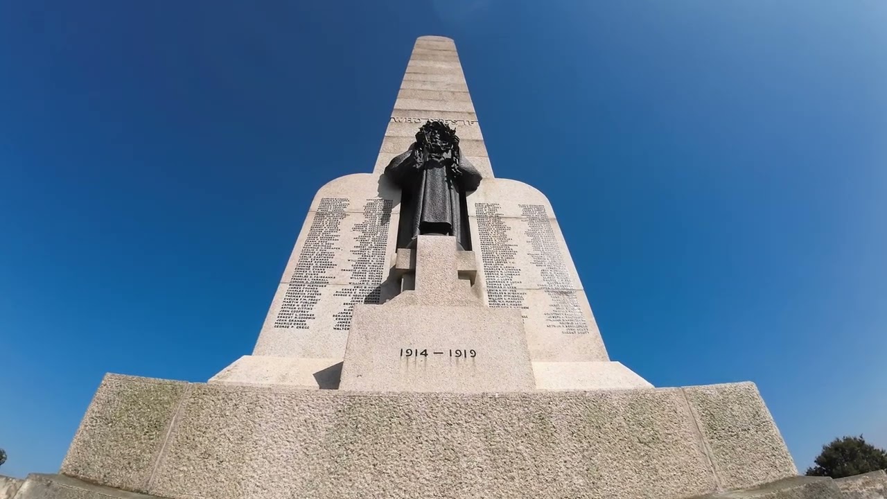 GRANGE HILL WAR MEMORIAL, WEST KIRBY, WIRRAL.  #video 83# 4K