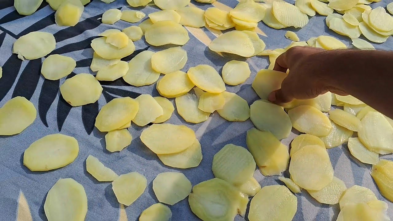 Home Made Potato 🥔 Chips 🤗 || Bachpan ka Game 🤗