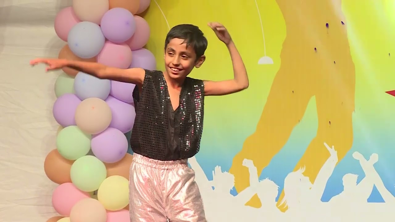 Retro To Metro Theme Dance Performance by Knewton School Kids