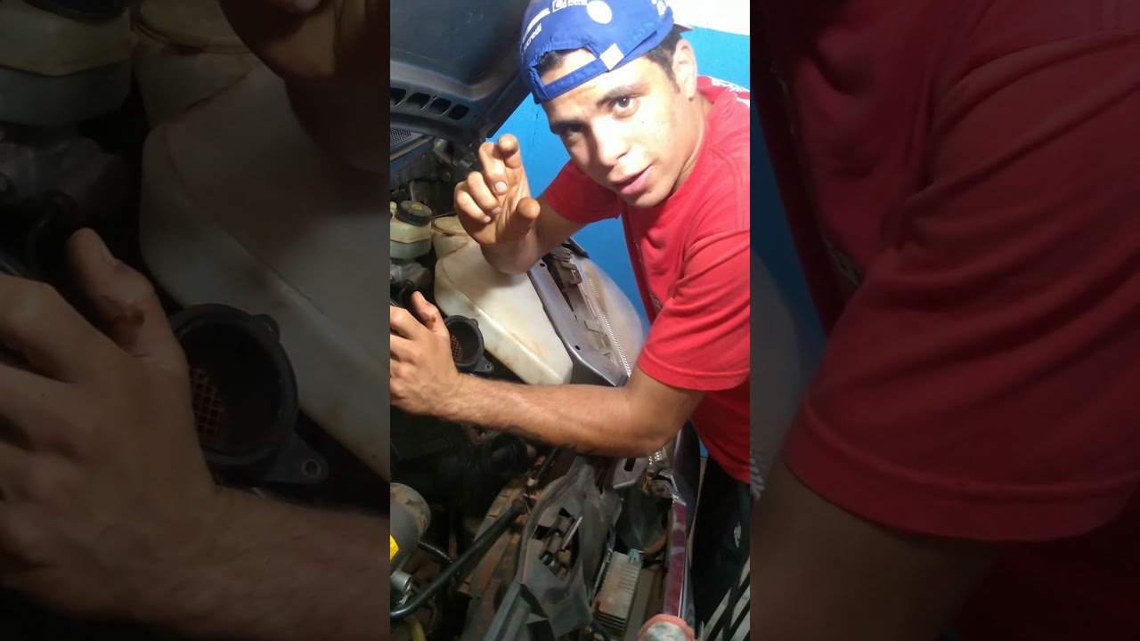 troca do cavalete de água da Mercedes Benz classe-A 160