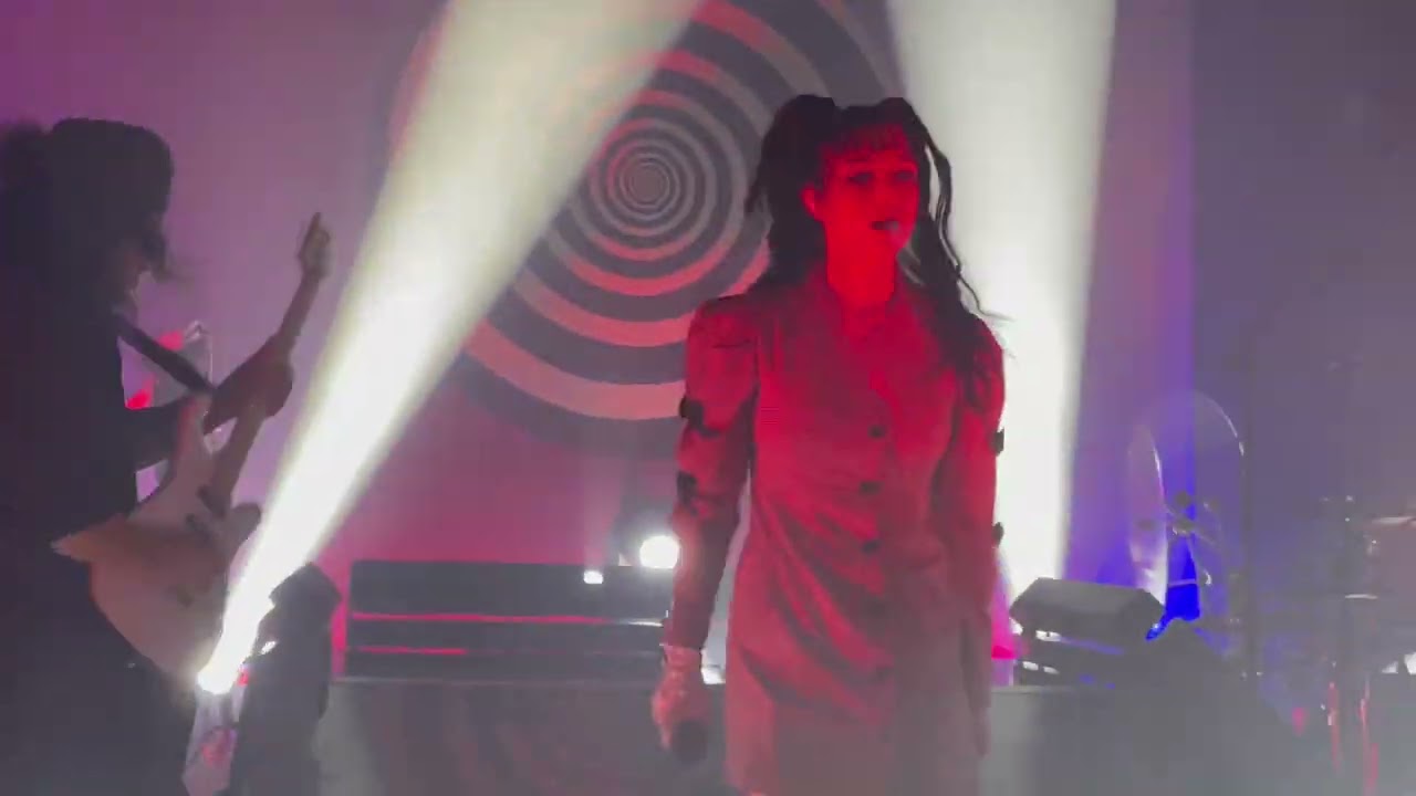 Poppy - Cue Live @ The Observatory, Santa Ana 3/10/22