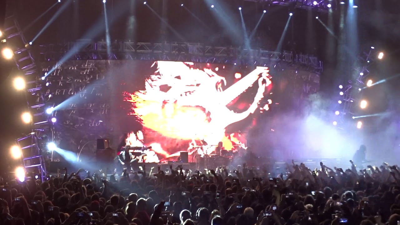 Rata Blanca - Intro Plus Los Chicos Quieren Rock Live from Luna Park