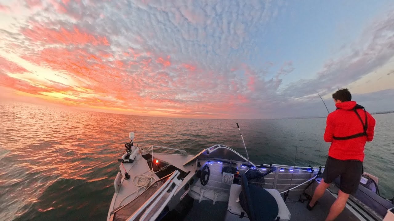 Moreton Bay Fishing - Epic Sunrise!
