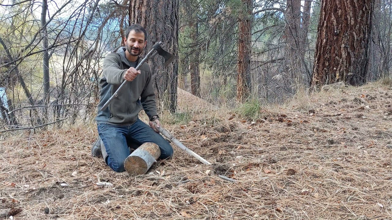 Make a temporary axe handle! Tip if your handle breaks in the field.