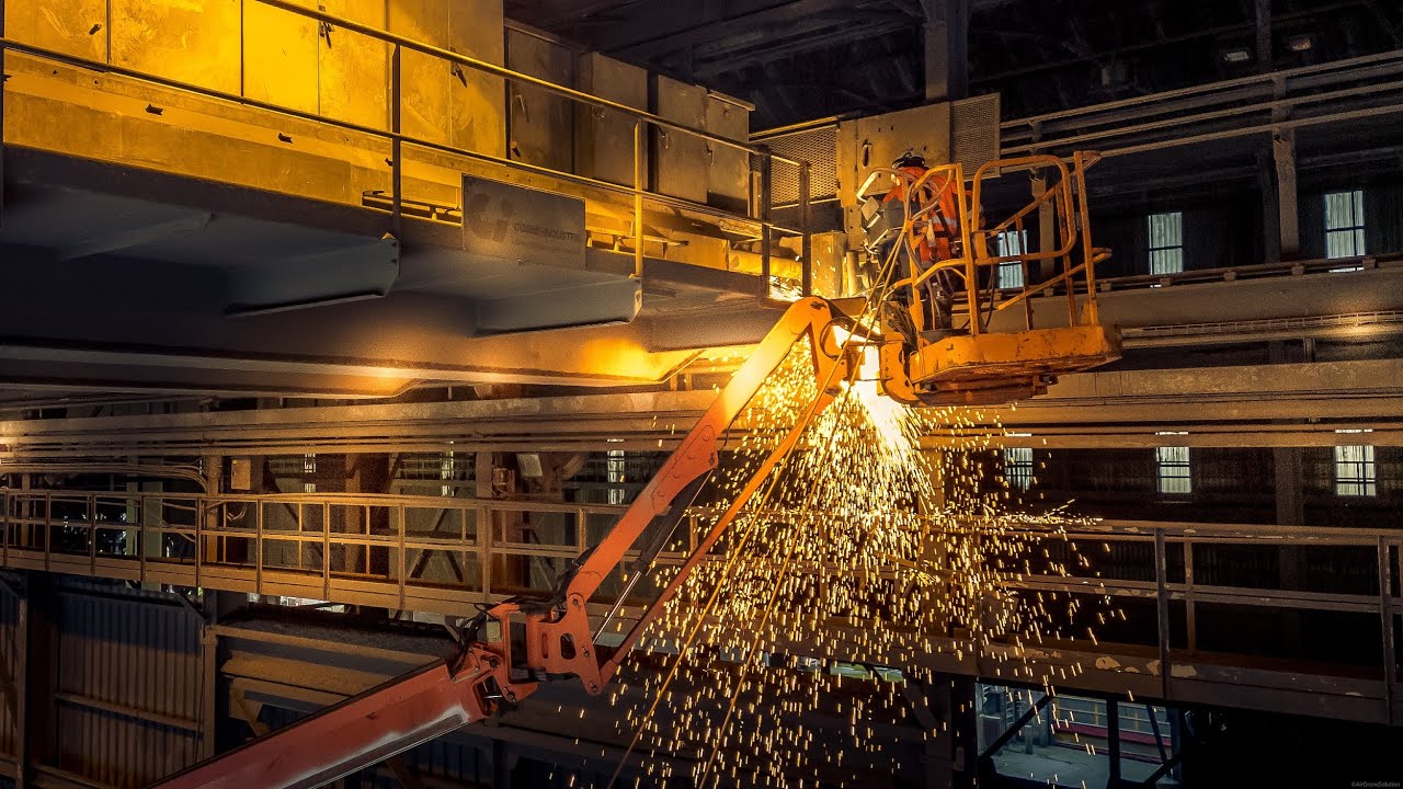 Démolition d'un site industriel