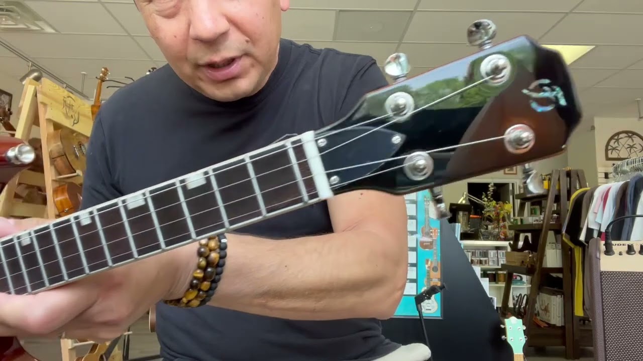Flight Vanguard Electric Tenor Ukulele Demo/Review at Aloha City Ukes