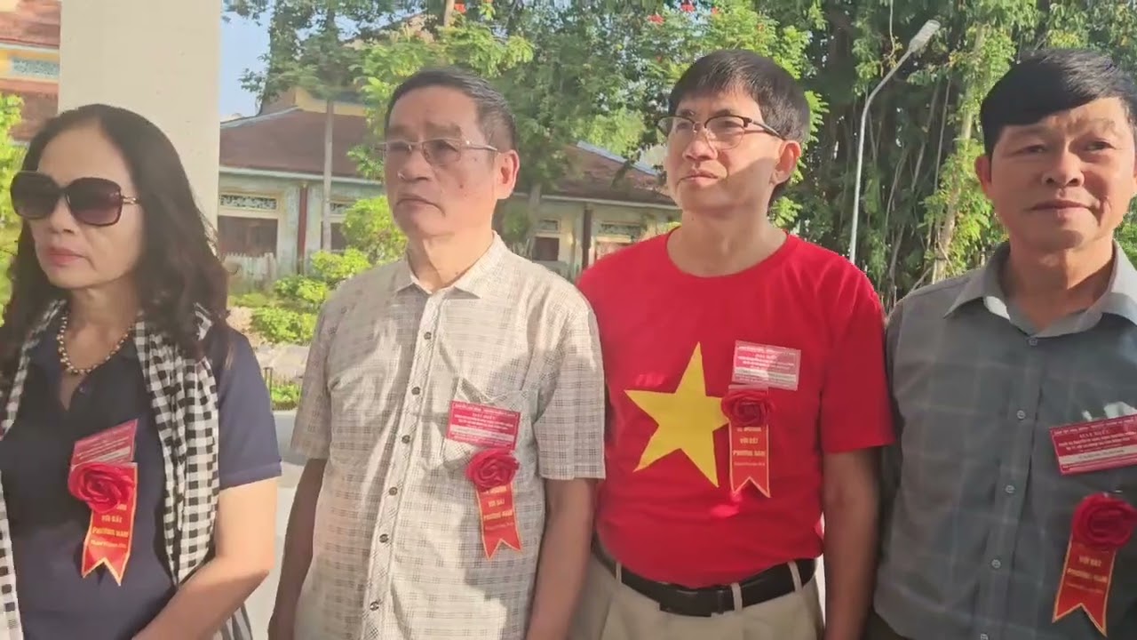 TTGD Truyền thống lịch sử - thăm.viếng mộ cụ sắc