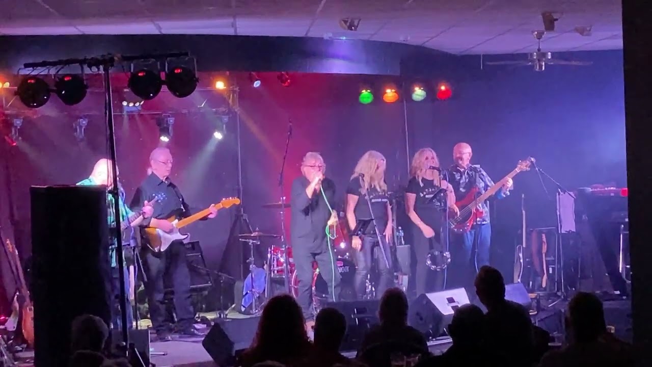 Sassafras live at the Earl Haig Club in Cardiff November 2021
