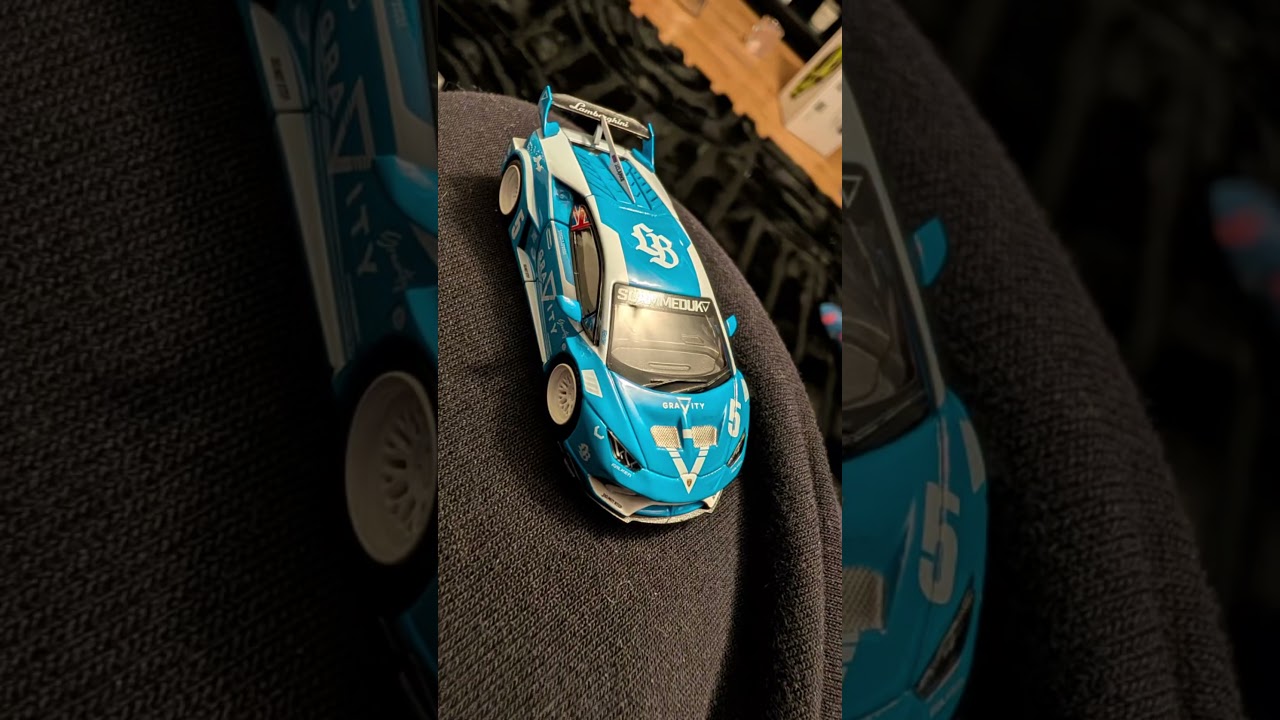 Gravity model of Slambo Lambo 