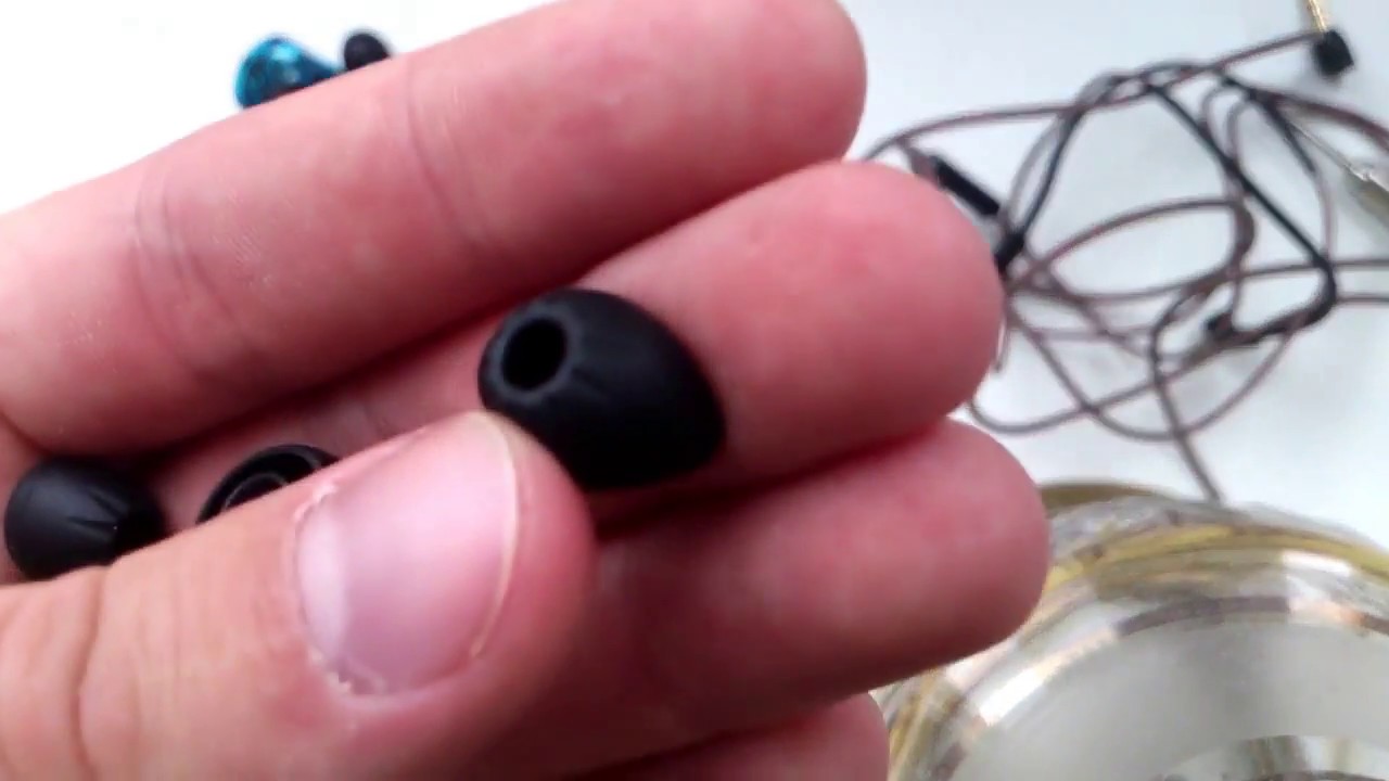 KZ ES3 распаковка и молчаливый обзор (GearBest.com)