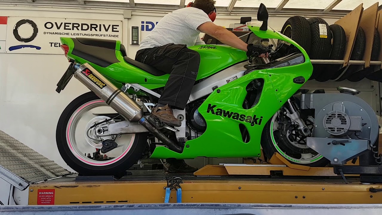 Kawasaki ZX7R Dynojet Prüfstand Akrapovic