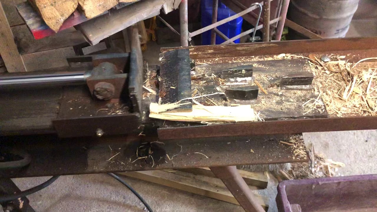 Kindling machine