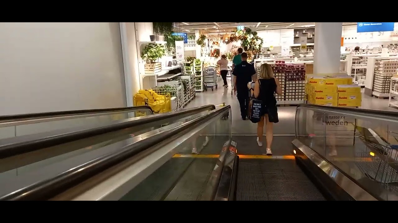 ESV Travelator at Ikea in Eastville